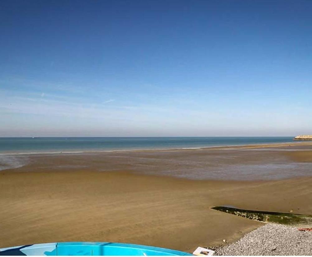 Bienvenue Chez Anais ! Hotel Biville-sur-Mer Luaran gambar